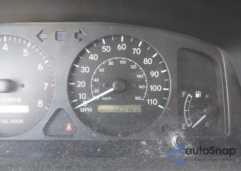 2001 Toyota Corolla Le z USA, uszkodzony, nr VIN 2T1BR18E41C473850